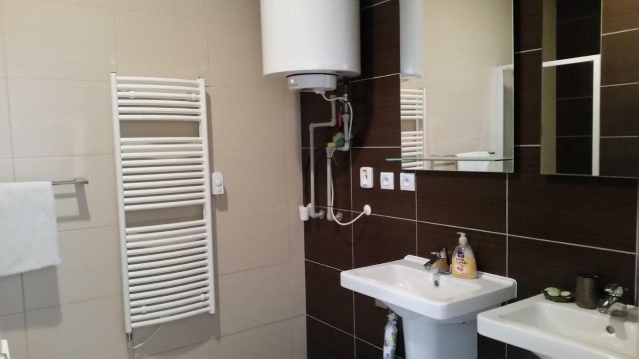Apartman 0204 ドノヴァリ エクステリア 写真